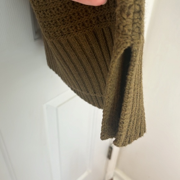 Rachel Zoe Olive Green Knit Sweater Size Small - Picture 6 of 8